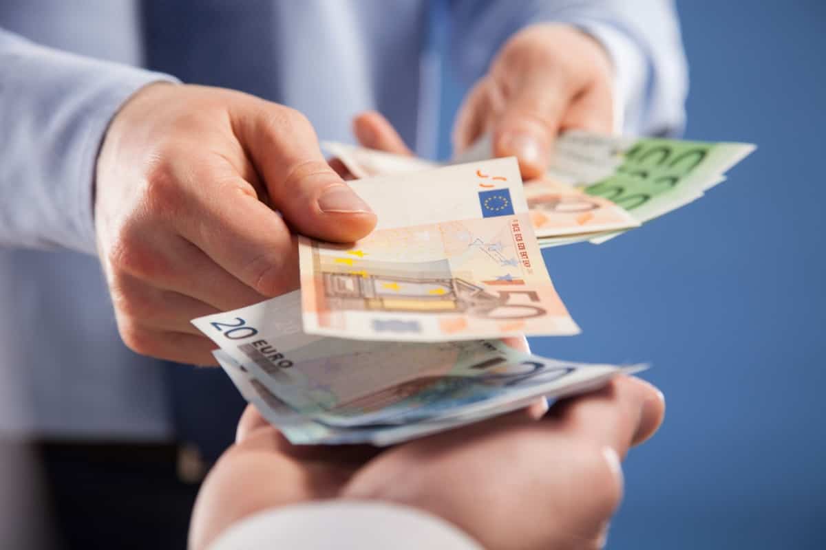 Barauszahlung Euro Geld Bürgergeld ohne Konto