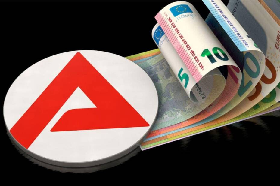 Arbeitsagentur Logo mit Bargeld Scheinen