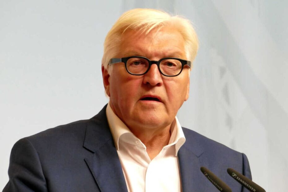 Bundespräsident Frank-Walter Steinmeier erklärt, dass Armut krank mache