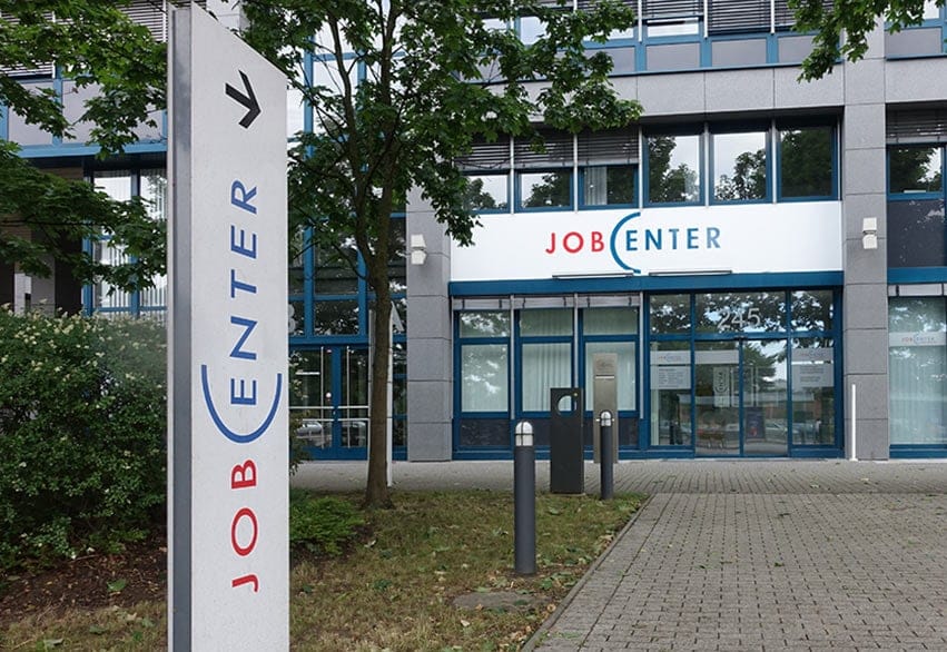 Eingang Jobcenter der Bundesagentur für Arbeit